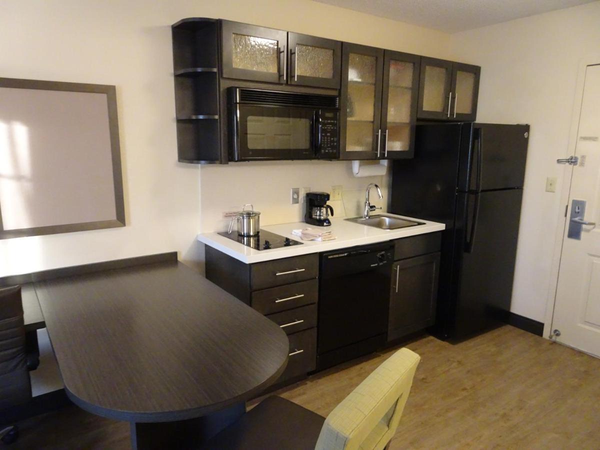 Candlewood Suites Glen Allen-Short Pump Екстер'єр фото